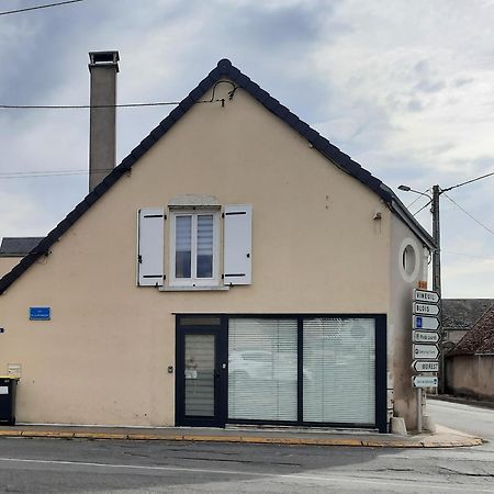 Grand Appartement Tout Confort Proche De Chambord Saint-Claude-de-Diray 외부 사진