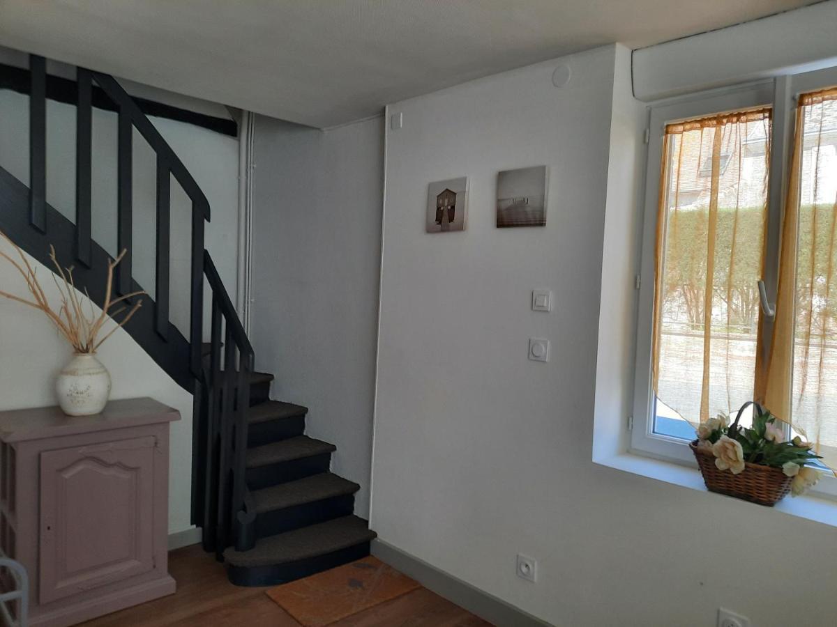 Grand Appartement Tout Confort Proche De Chambord Saint-Claude-de-Diray 외부 사진